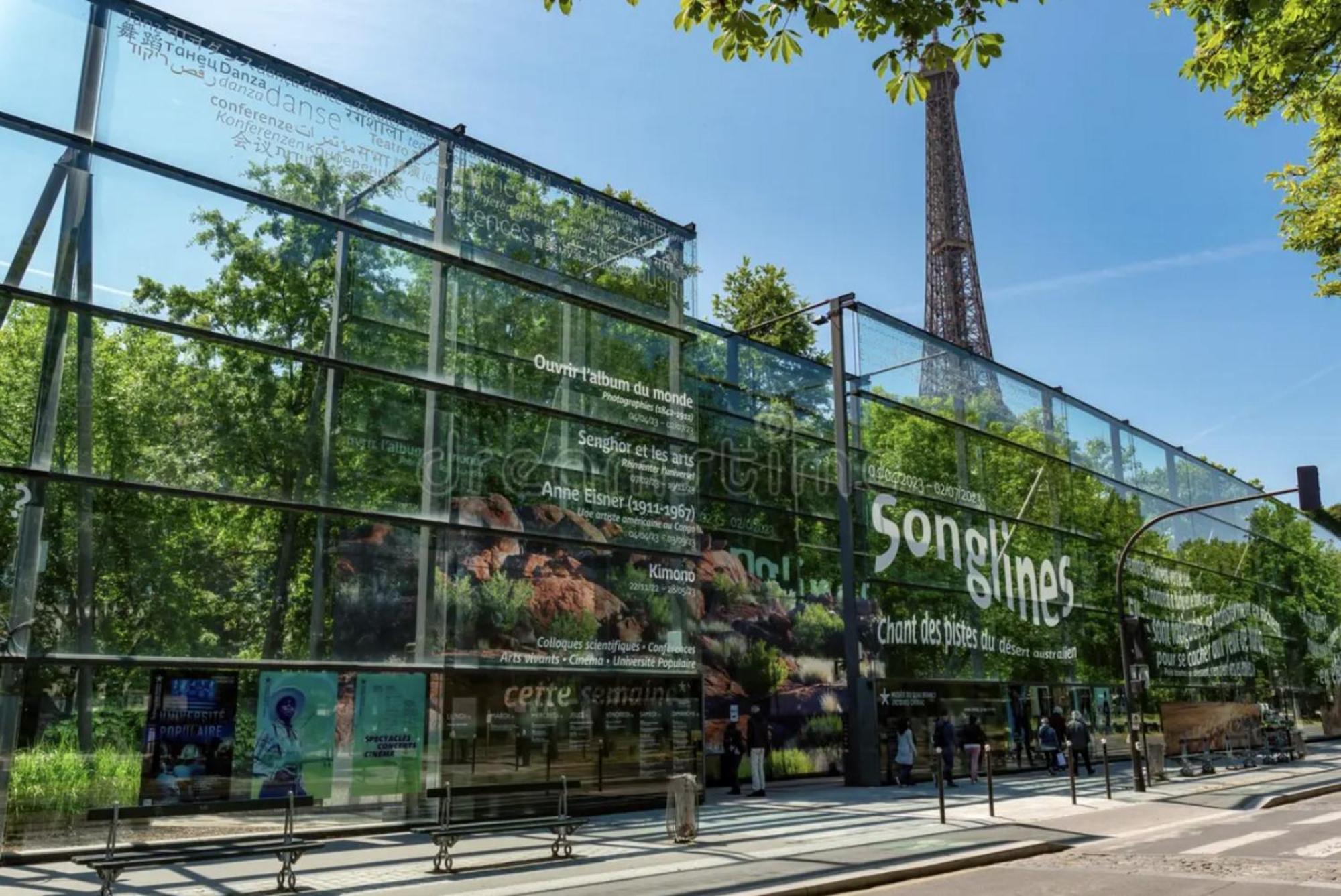 Charming With Eiffel Tower View * Parijs