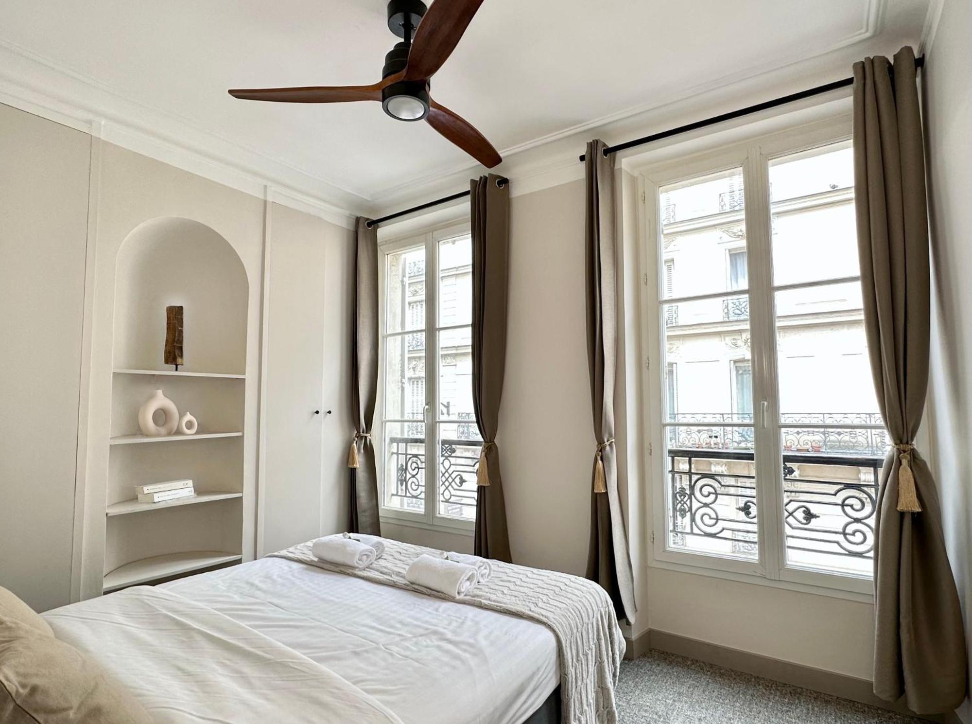 Appartement Charming With Eiffel Tower View